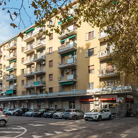 Bolognafiera Konukevi Bolonya